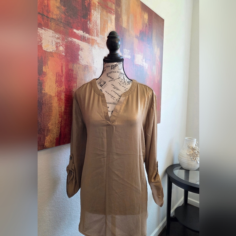 Maurices Atwood Gold Shimmer 3/4 Sleeve Popover Blouse XL - Picture 3 of 9